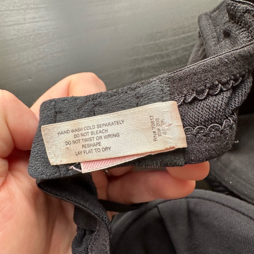 Vintage Victoria’s Secret Black Push Up Classic Neutral Bra size 34C EUC - Picture 9 of 9